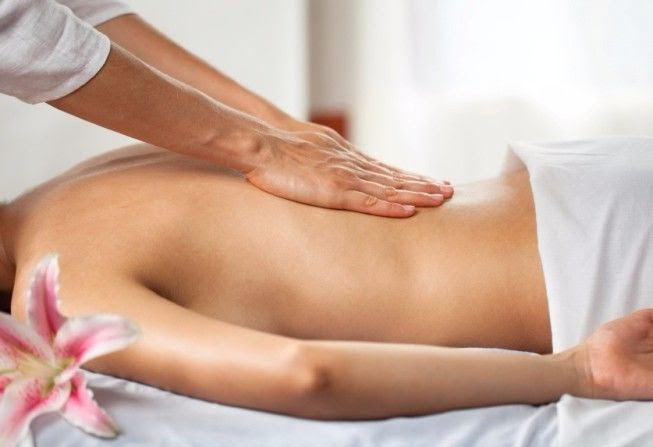 Massage relaxant aux huiles