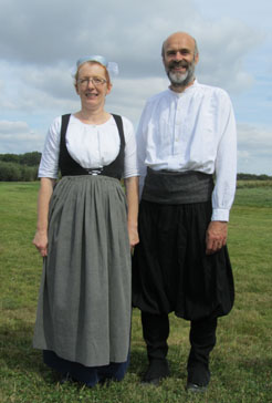 Costume de travail de la Forêt Fouesnant
Costume de Rostrenen avec bragou bras