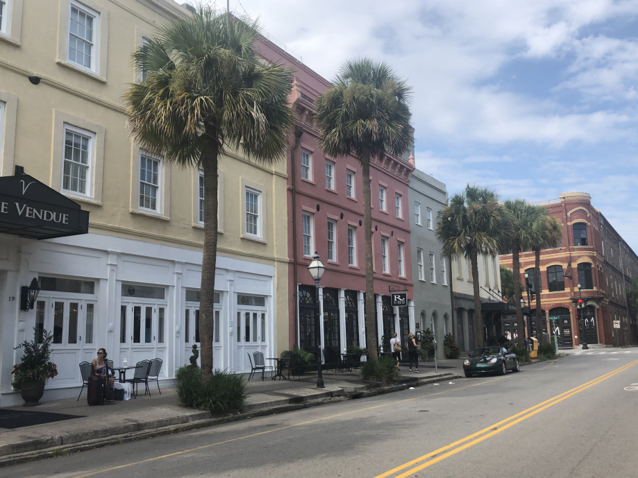 E Bay Street, un des plus belles rues de Charleston