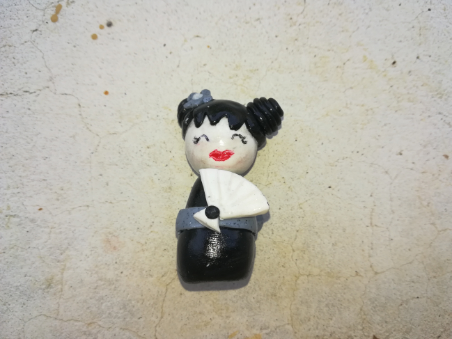 Kokeshi Black and White