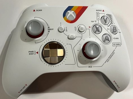 Manette et casque Xbox Starfield en édition limitée