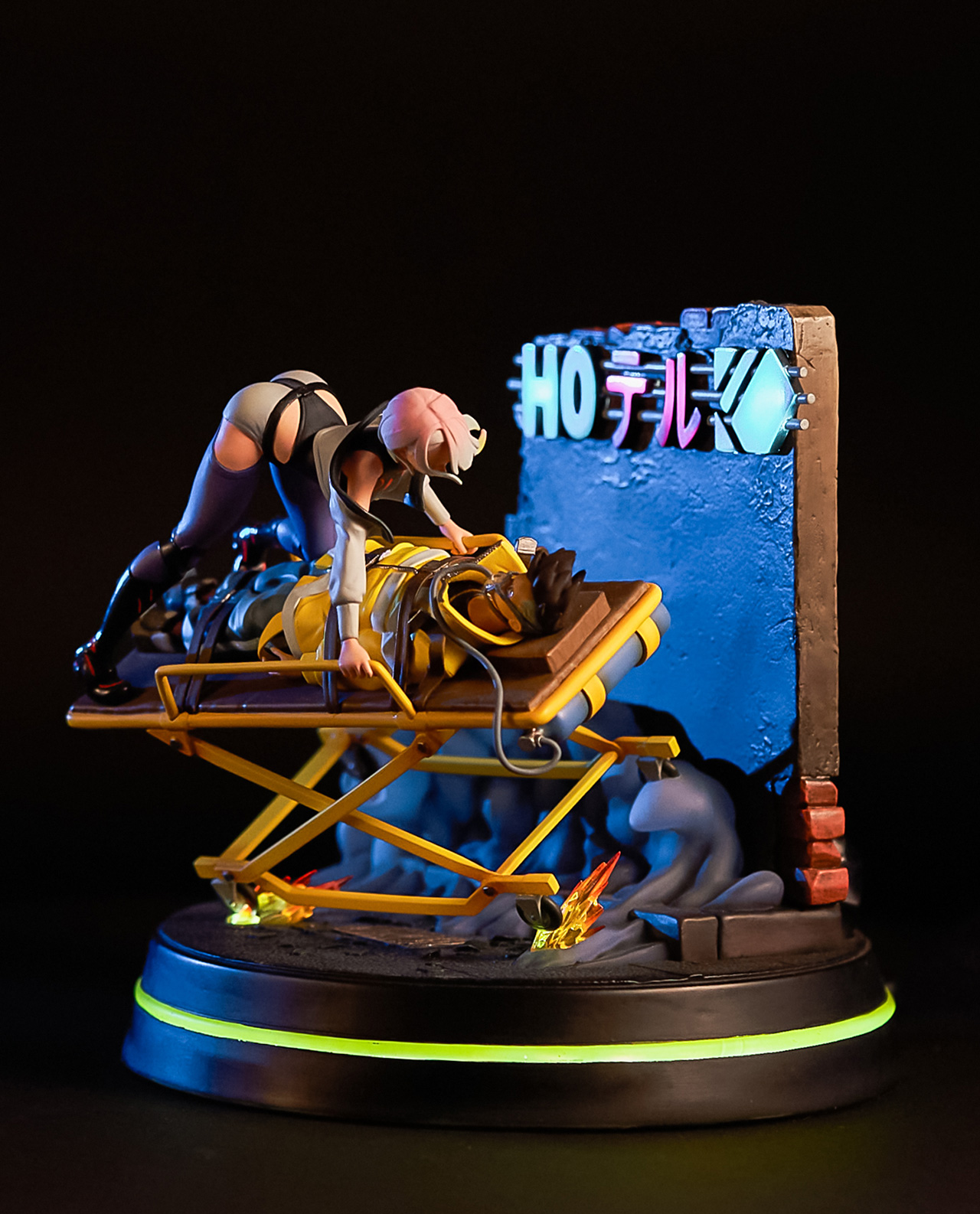 EAN : 3760116367752 - Diorama - Cyberpunk Edgerunners l David & Lucy