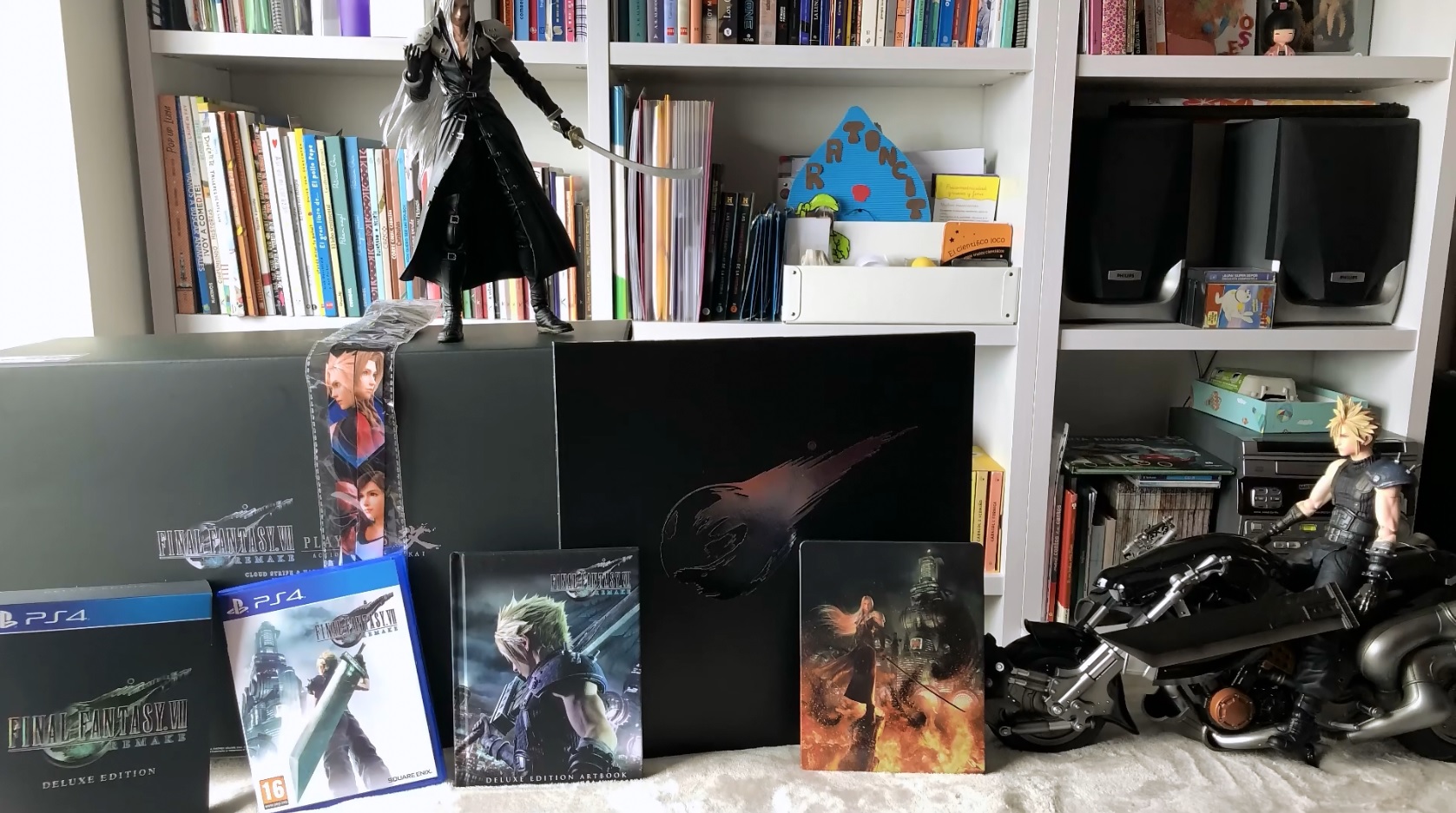 Unboxing: Final Fantasy VII Remake Deluxe Edition for PS4 