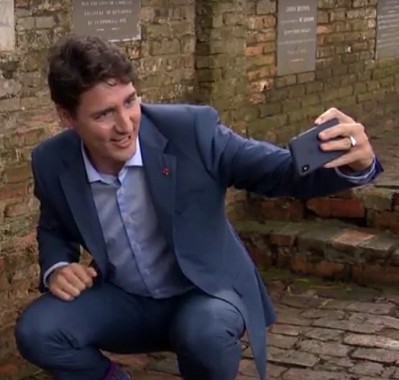 https://static.blog4ever.com/2019/02/850968/Justin-Trudeau-selfie-01.jpg