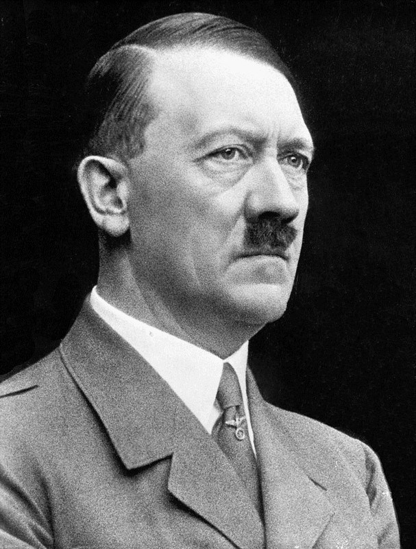 https://static.blog4ever.com/2019/02/850968/Message-Schwab-gouvernants---Hitler.jpg