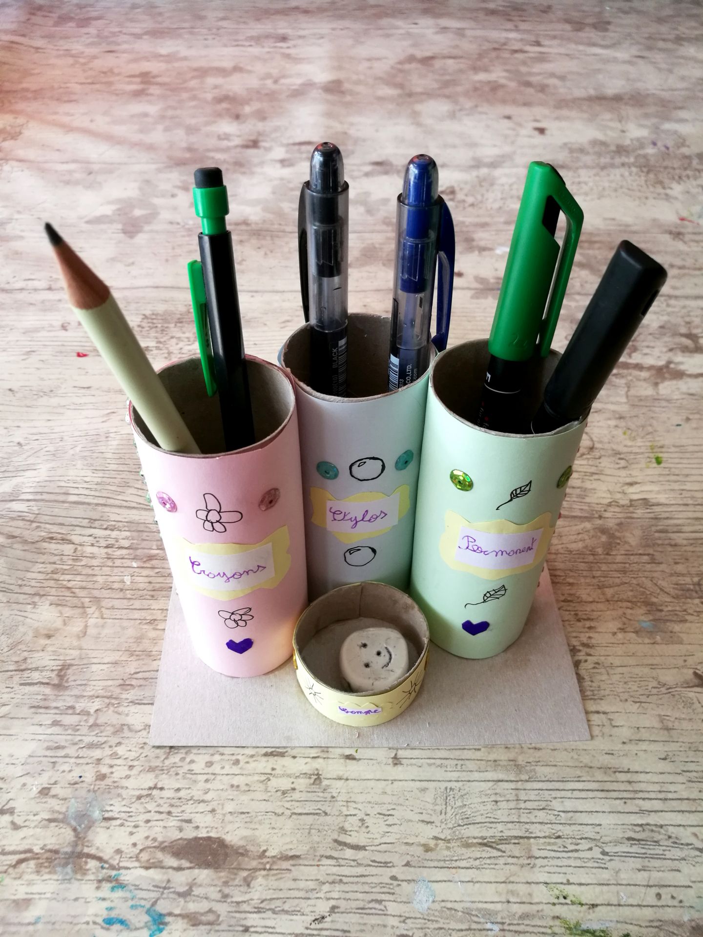 Pot à crayon en rouleaux de papier toilette