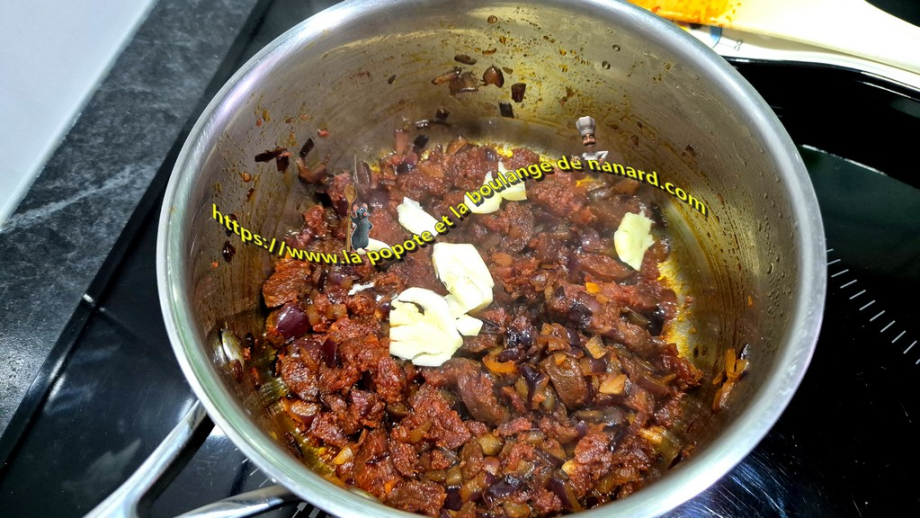 Ajouter l\\\'ail au chorizo