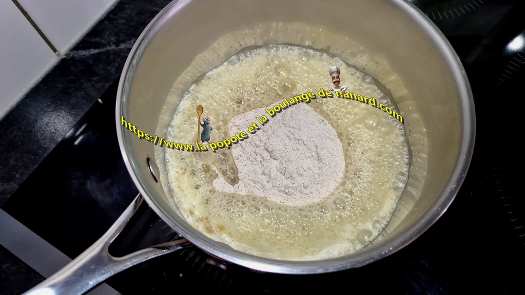 Ajouter la farine de sarrasin