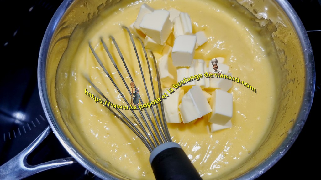 Ajouter le beurre en morceaux