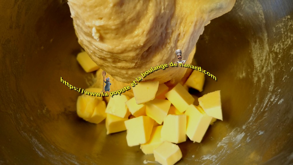 Ajouter le beurre mou