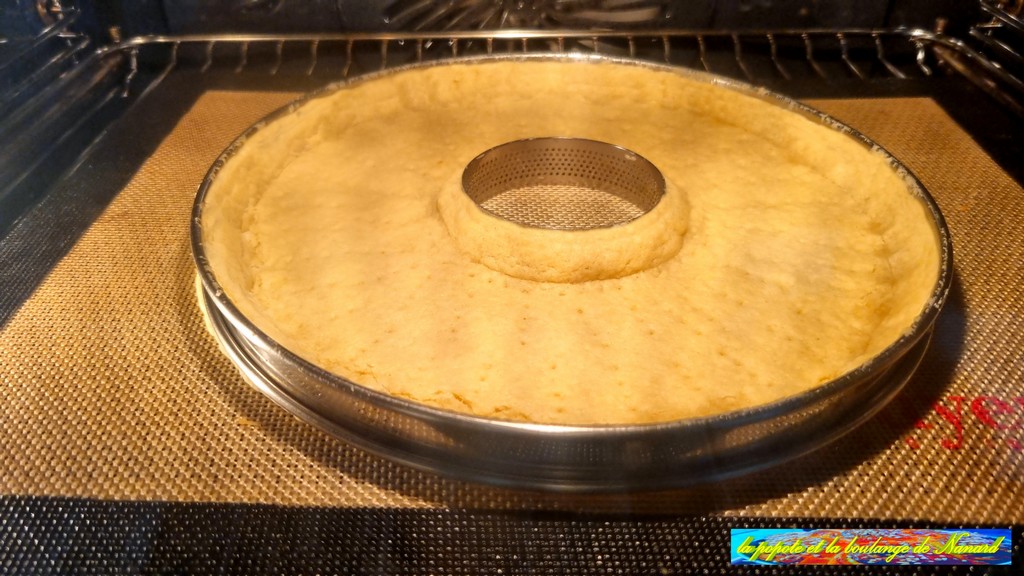 Cuire la pâte 25 minutes à 180°C