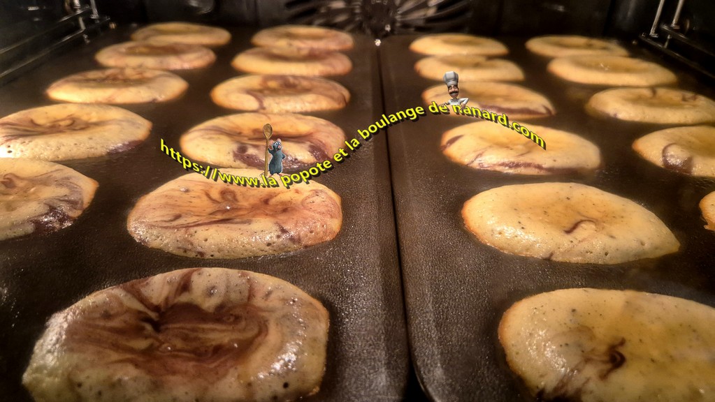 Cuire les madeleines au four à 200°C en position statique pendant 13 minutes