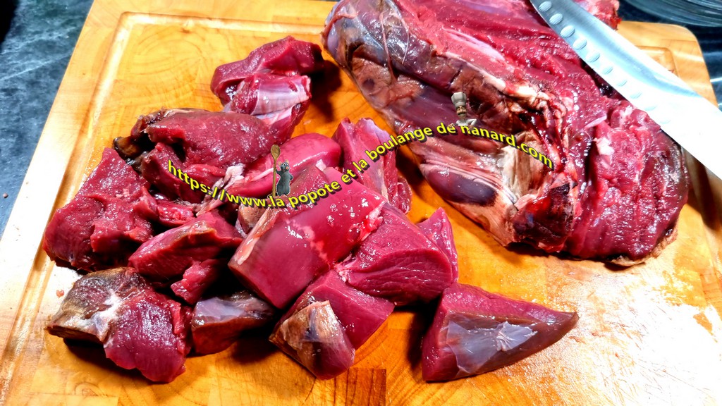 Découper la viande en morceaux d\\\'environ 40 gr