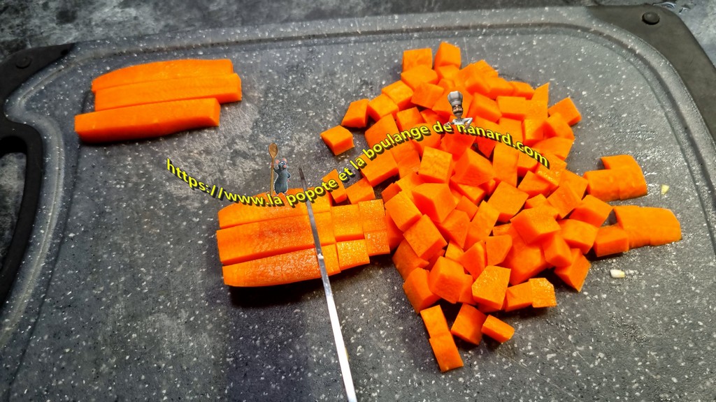 Détailler la carotte en dés