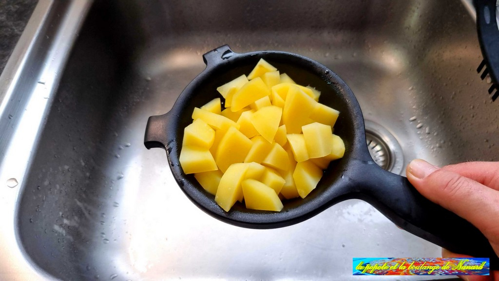 Égoutter les pommes de terre après la cuisson