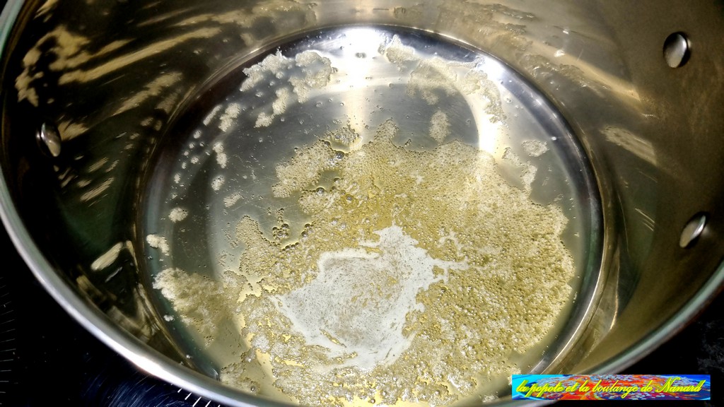Faire fondre le beurre dans un faitout