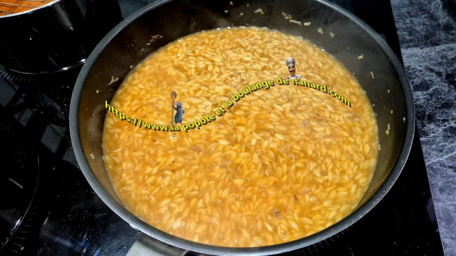 Laisser cuire l\\\'ensemble à feu moyen en remuant de temps en temps