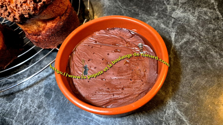 Laisser tempérer la ganache 30 minutes à température ambiante