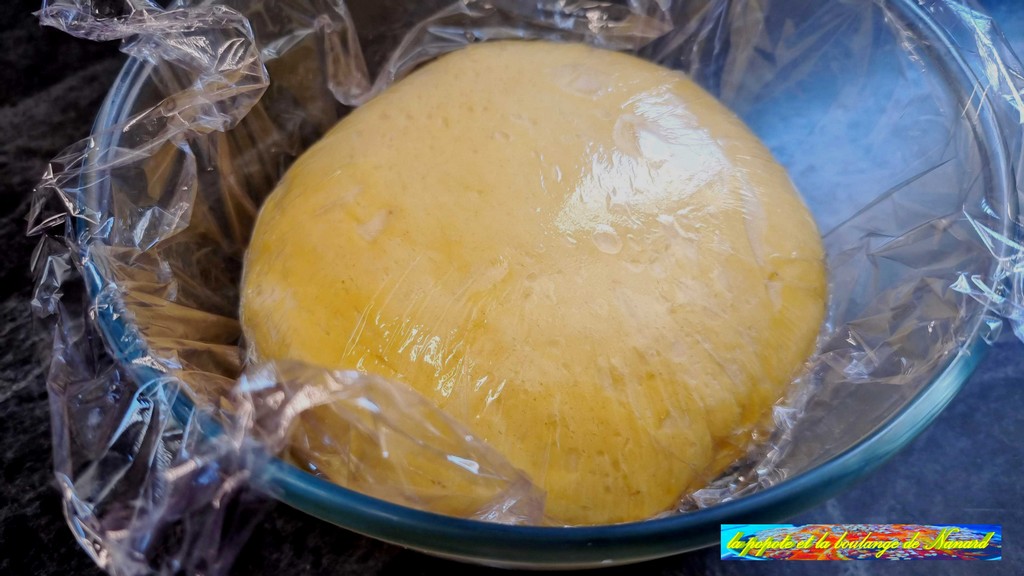 Placer la pâte 30 minutes au frigo après son pointage de 2 heures