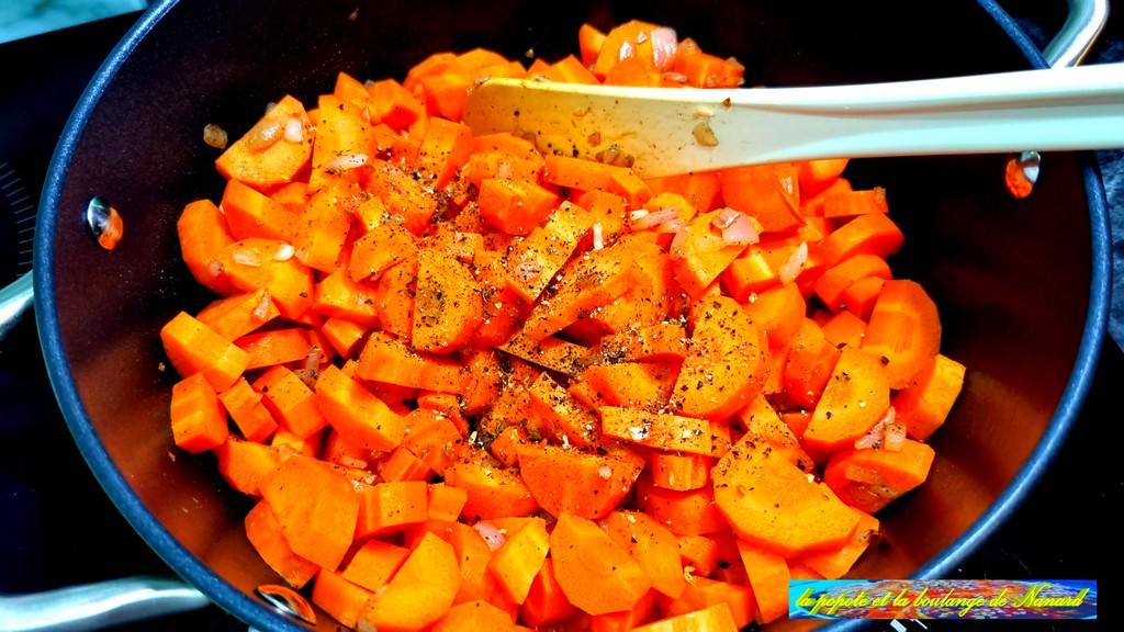 Poivrer les carottes à votre convenance