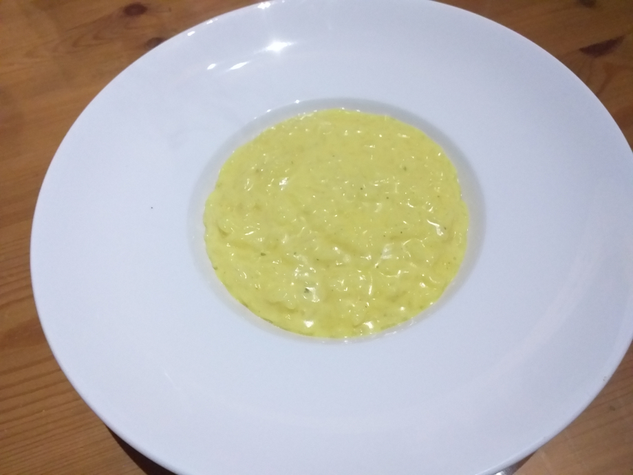 Risotto crémeux au safran