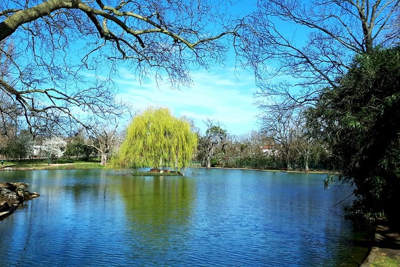 Le lac de Croissy à moins de 200m