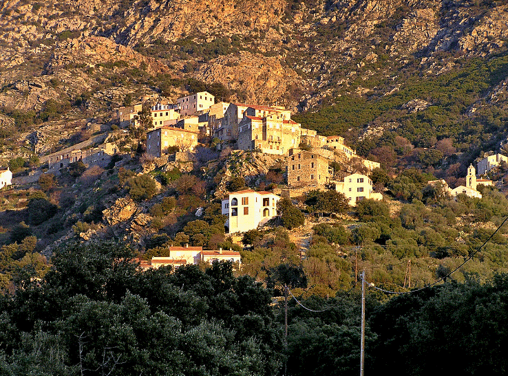 Le village de Lama