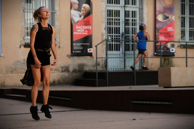 Le Merveilleux Bleu La Muse'Broc Lodeve  Credit photo Elise Galmes