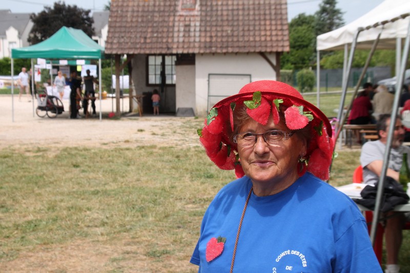 Comité des Fêtes de Cour-Cheverny: Fête de la fraise 