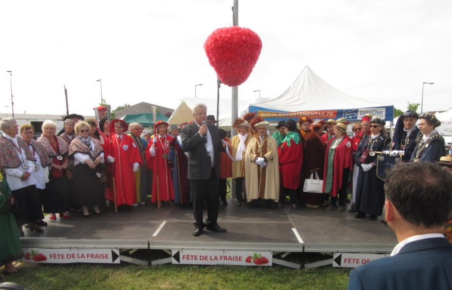 Comité des Fêtes de Cour-Cheverny, Fête de la Fraise