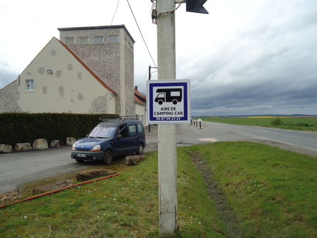 bienvenue pour la nuit à nos amis camping caristes