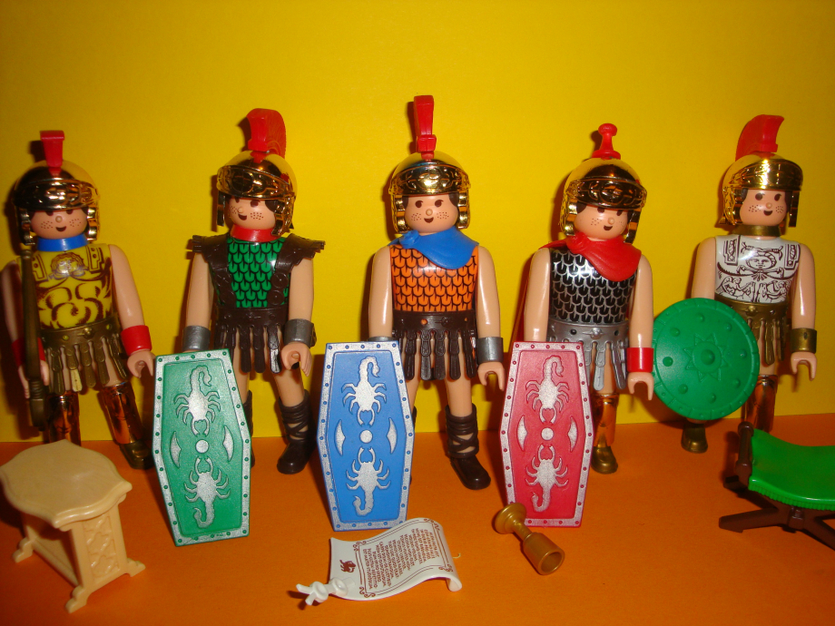 FIGURINES 046