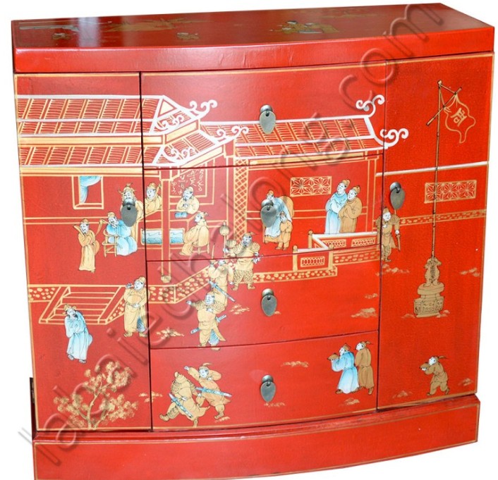 Une commode chinoise rouge galbée