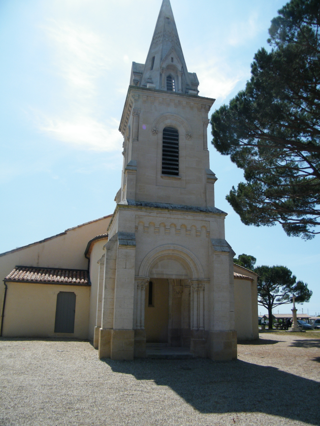 Andernos, plage, cabane huitres, fouilles près de l'église, fleurs