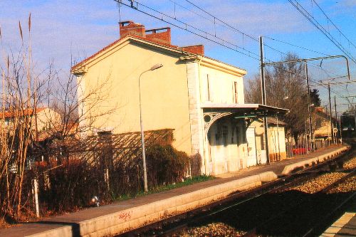 LA GARE DE MORIERES